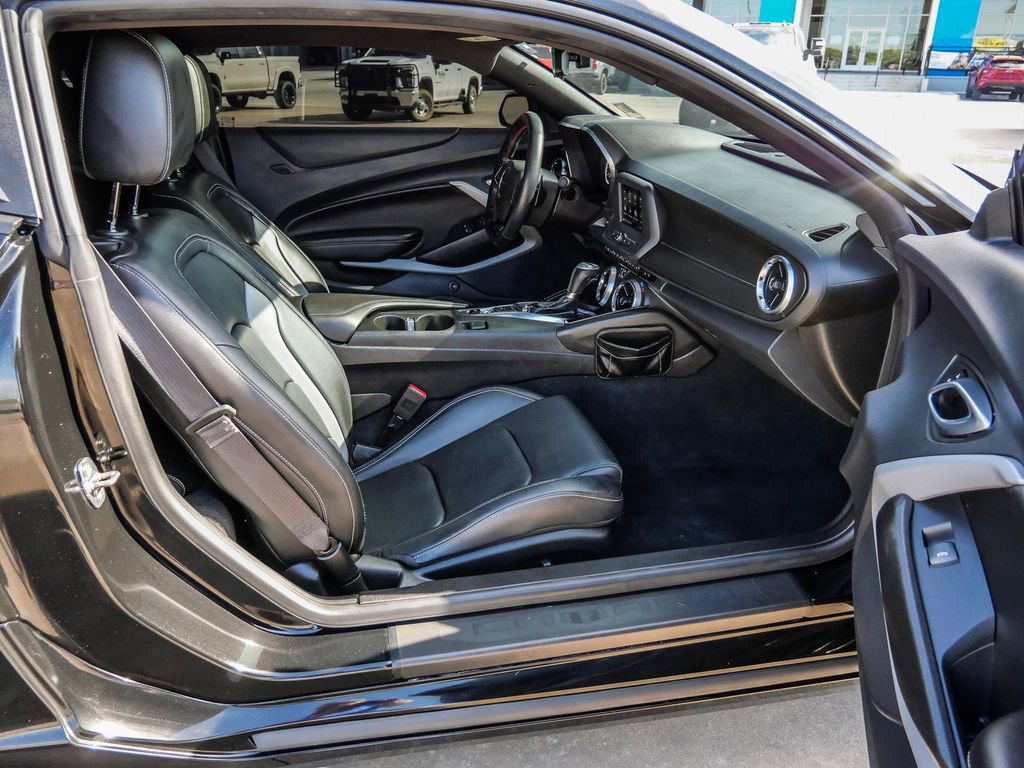 Used 2023 Chevrolet Camaro LT image 14