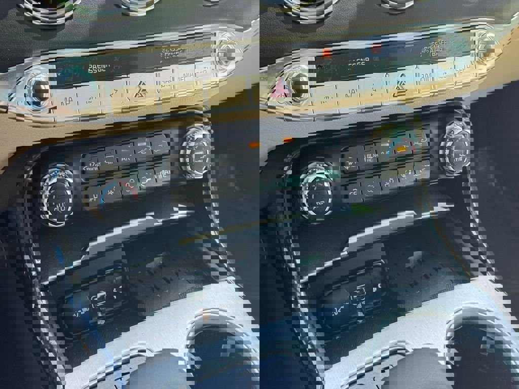 Used 2023 Kia Stinger GT2 image 37