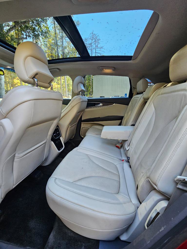 Used 2016 Lincoln MKX Reserve w/ Technology Package AWD/4WD image 33