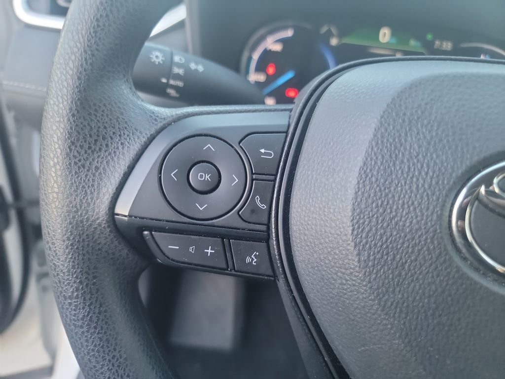 Used 2025 Toyota RAV4 XLE AWD/4WD image 19