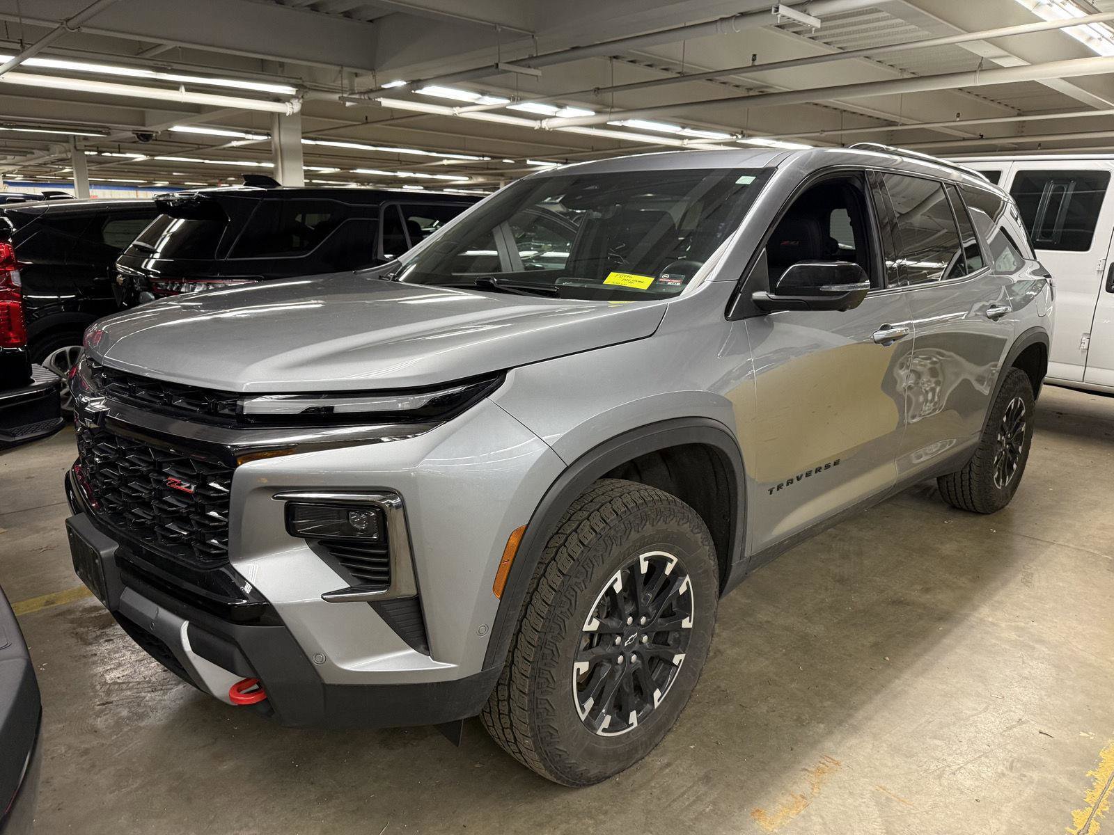 Certified 2024 Chevrolet Traverse Z71 w/ Enhanced Driving Package AWD/4WD image 2