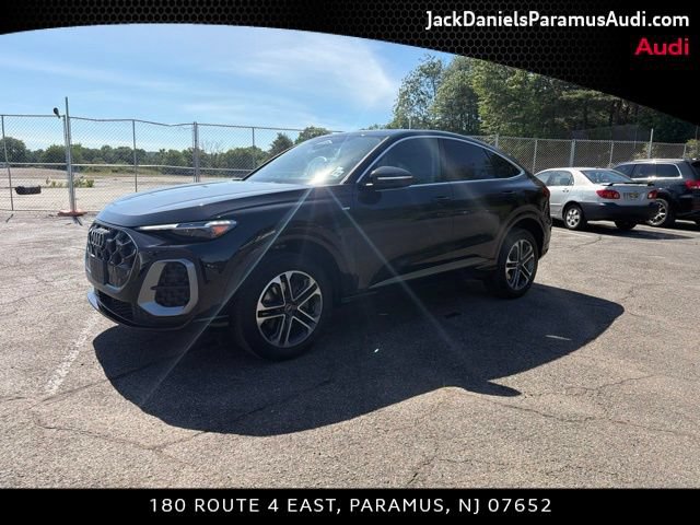 Used 2025 Audi Q5 Premium Plus w/ Premium Plus AWD/4WD image 1