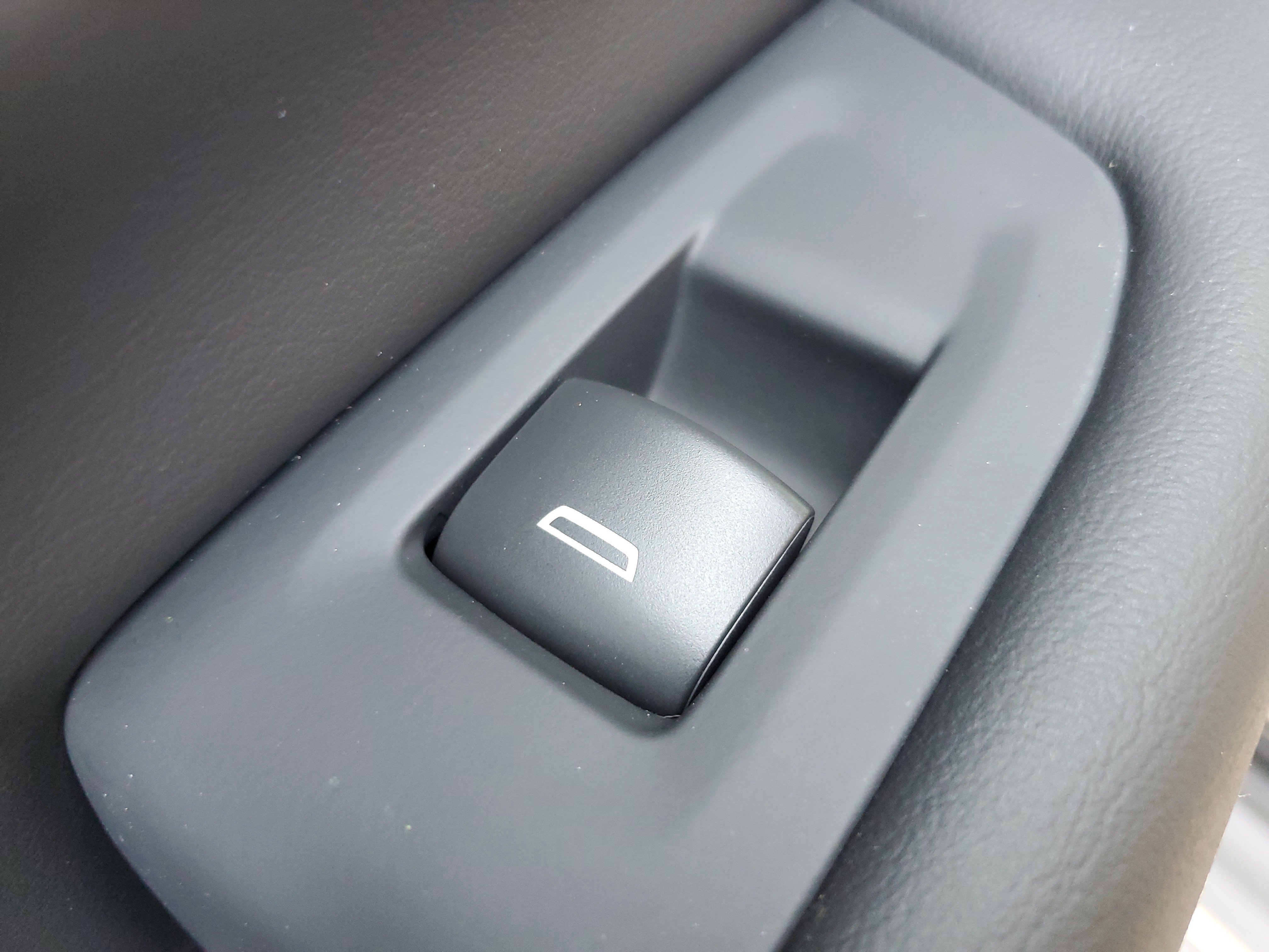 New 2025 GMC Yukon XL Elevation image 12