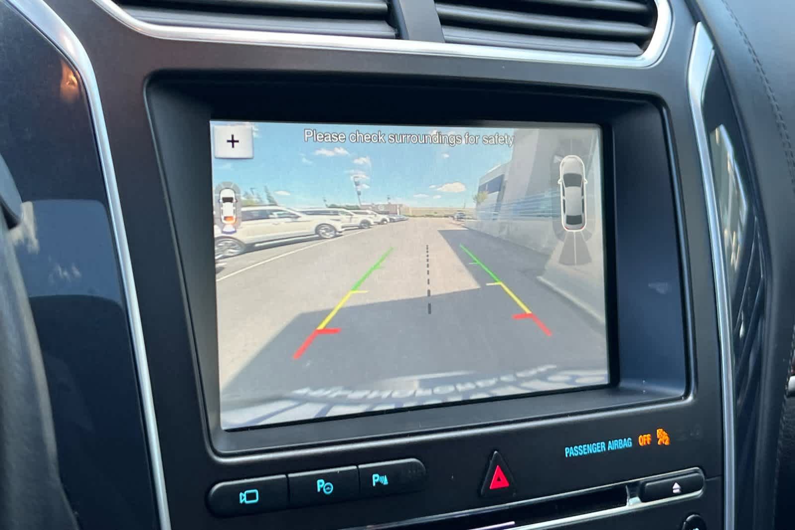 Used 2017 Ford Explorer Platinum image 19