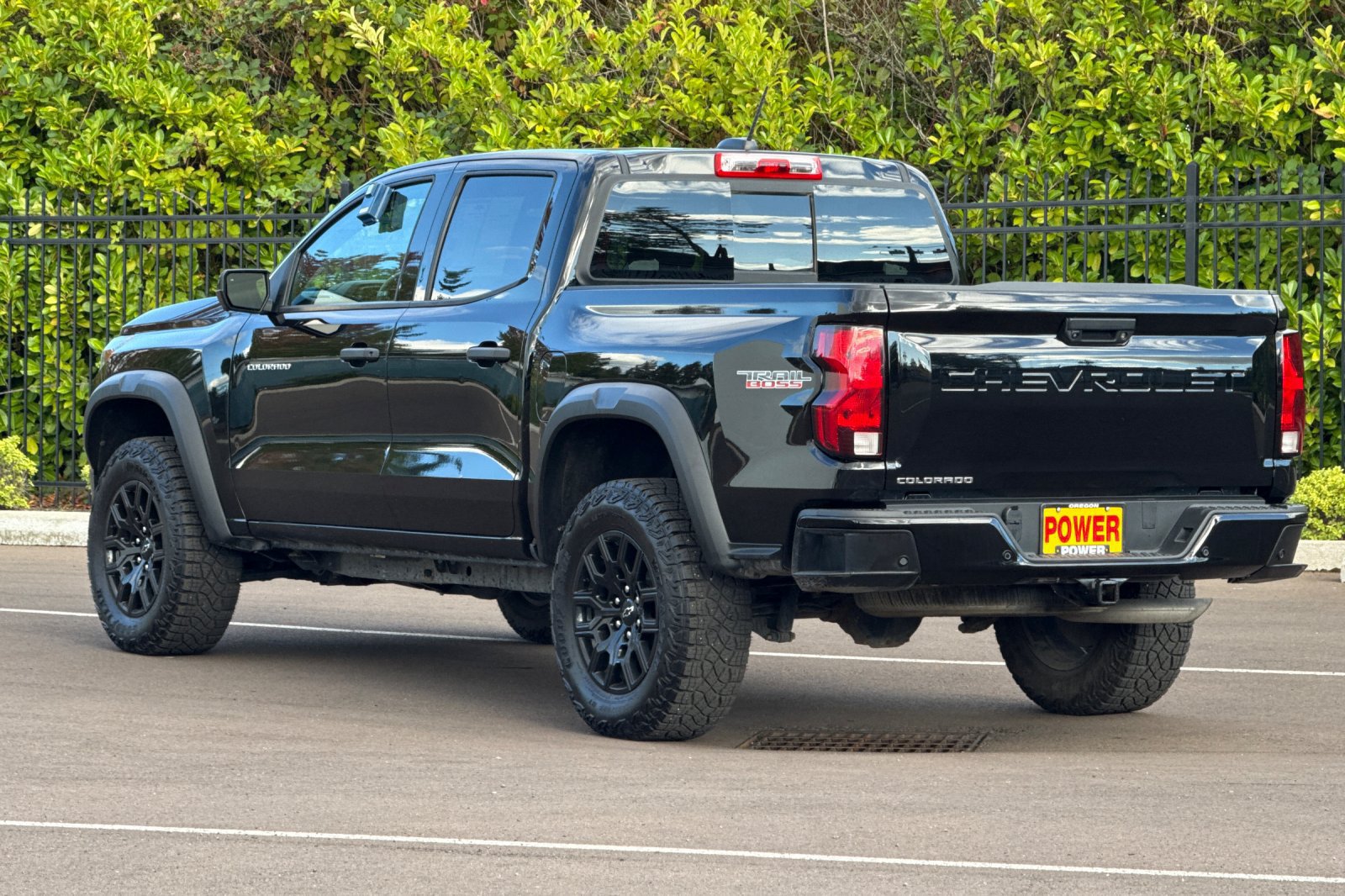 Used 2023 Chevrolet Colorado Trail Boss w/ Technology Package AWD/4WD image 6