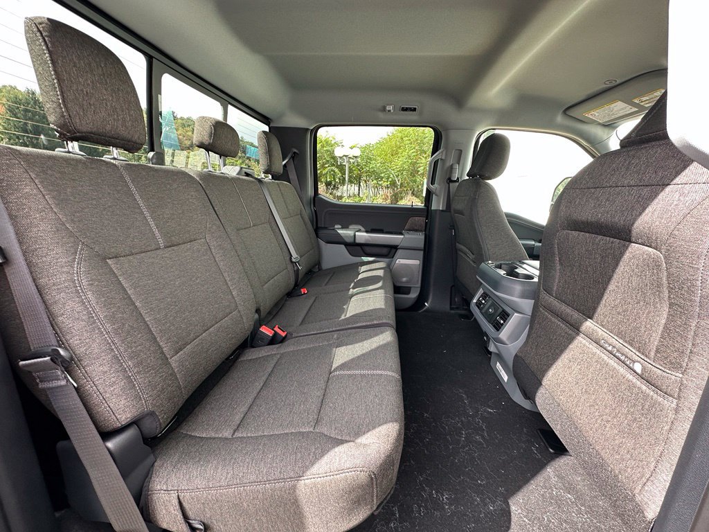New 2027 Ford F250 XLT w/ XLT Premium Package AWD/4WD image 26
