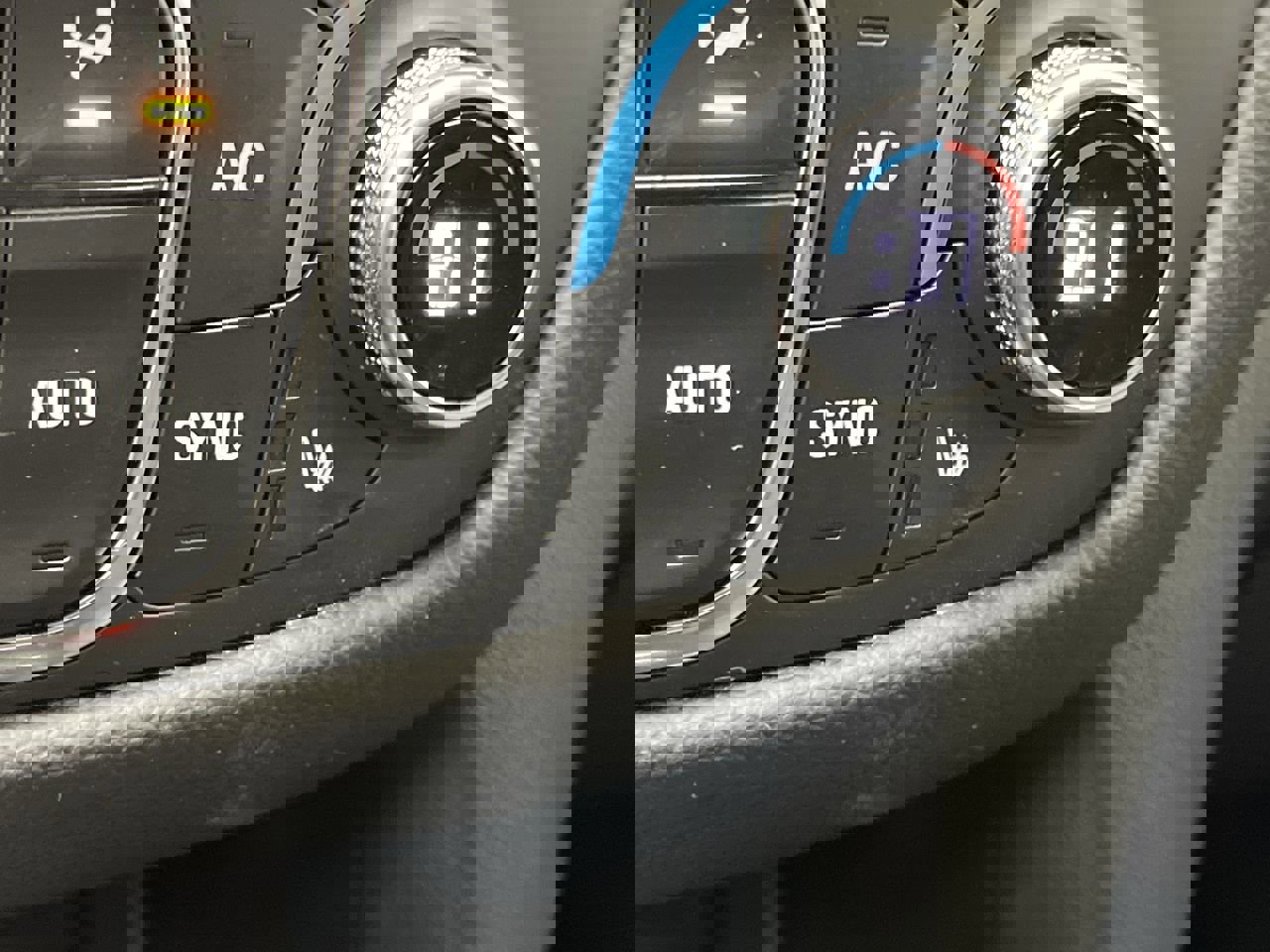 Certified 2023 Chevrolet Equinox LT image 22