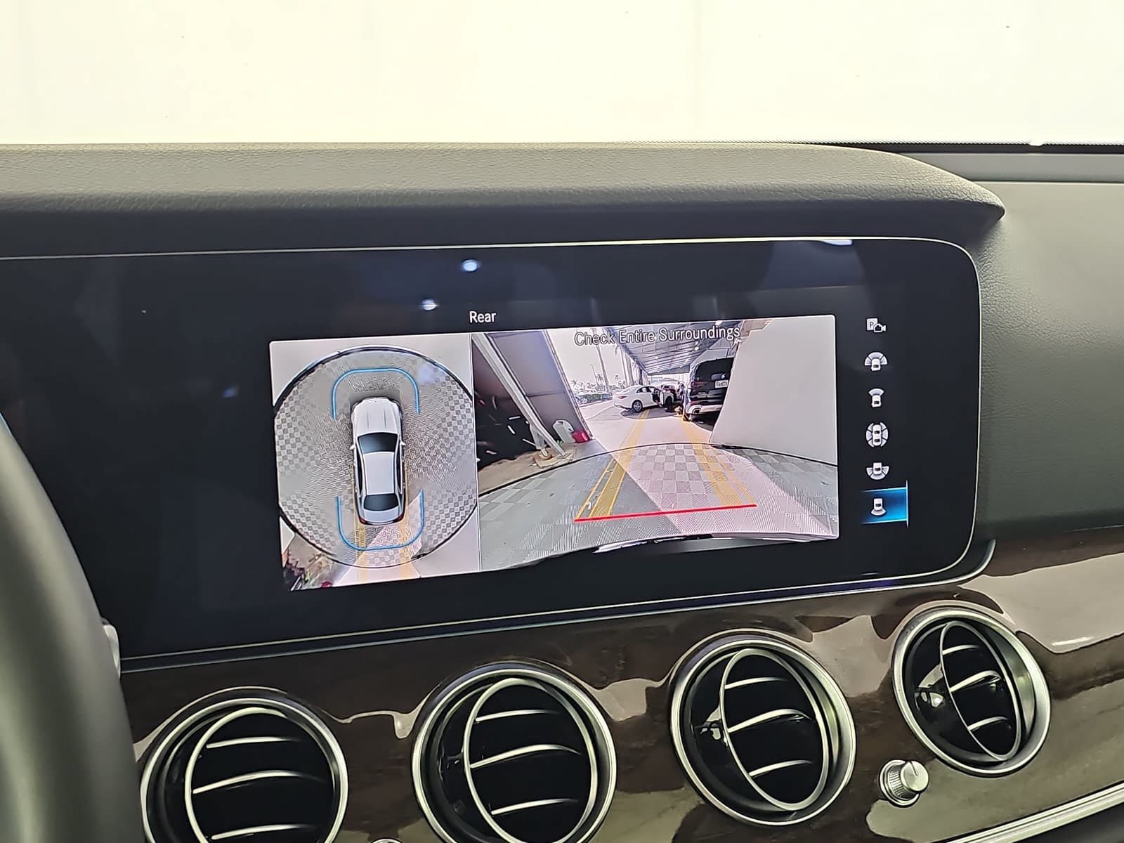 Used 2023 Mercedes-Benz E 350 Sedan image 23