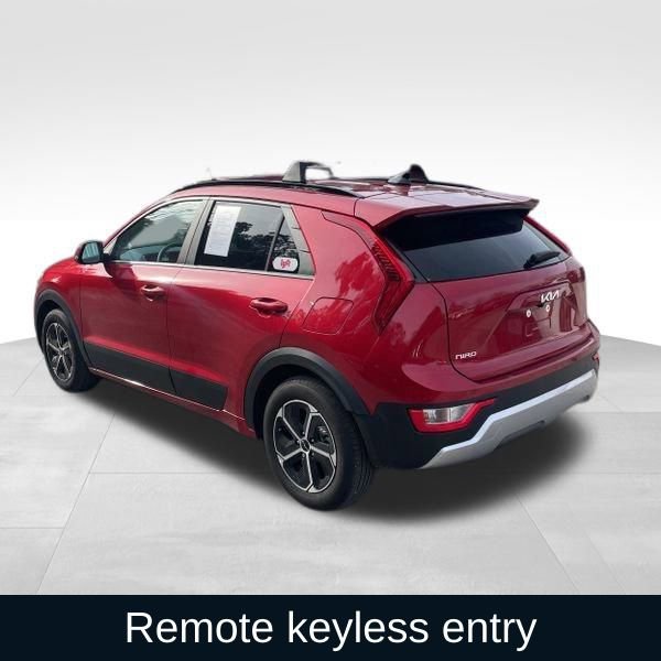 Used 2025 Kia Niro EX image 3
