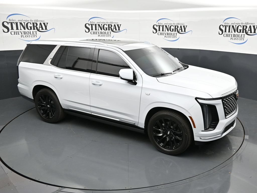 Used 2026 Cadillac Escalade Luxury w/ Touring Package AWD/4WD image 18
