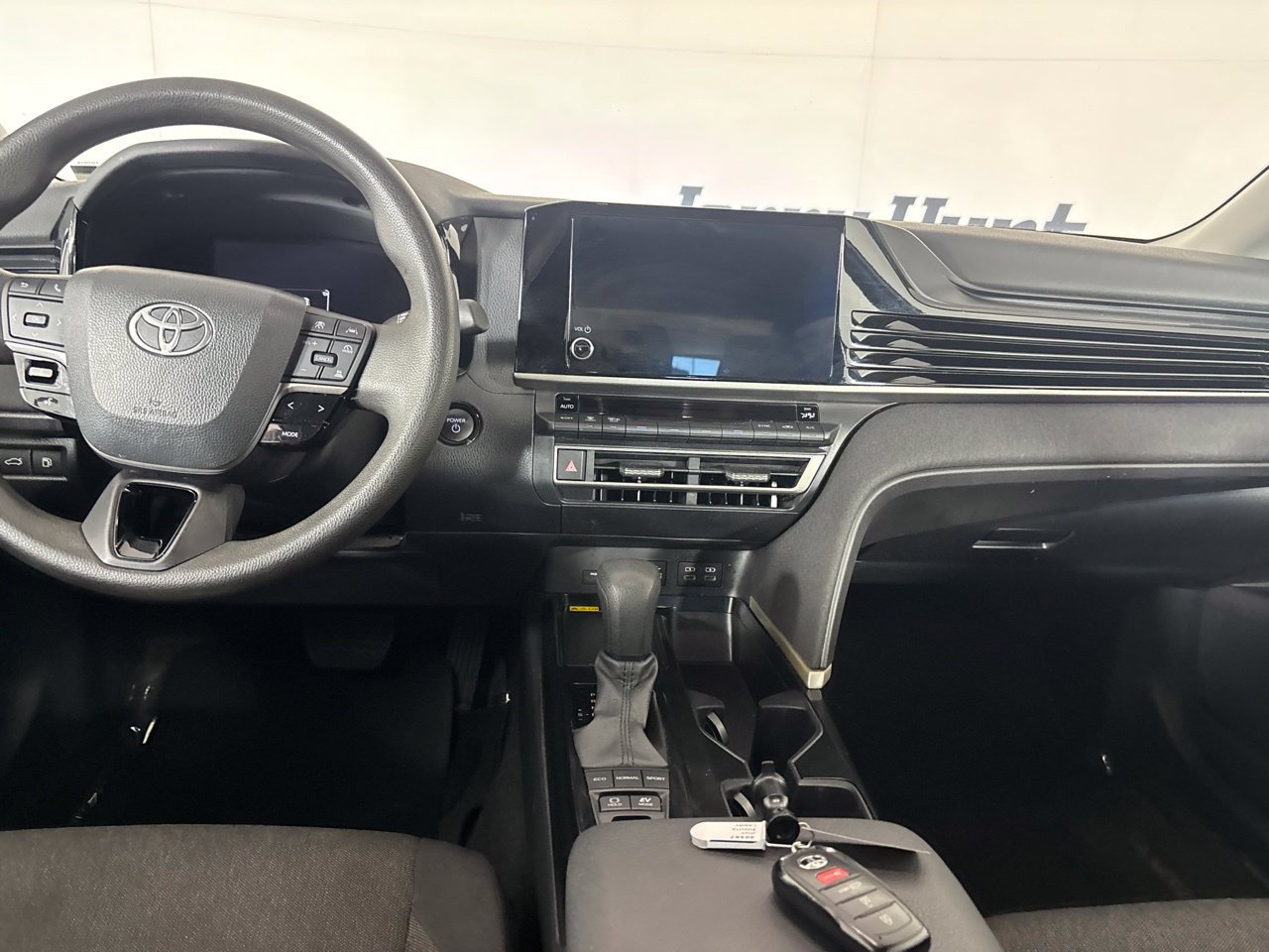 Used 2025 Toyota Camry LE FWD image 23