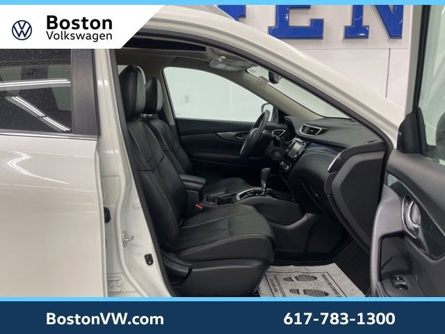 Used 2015 Nissan Rogue SL w/ SL Premium Package image 11