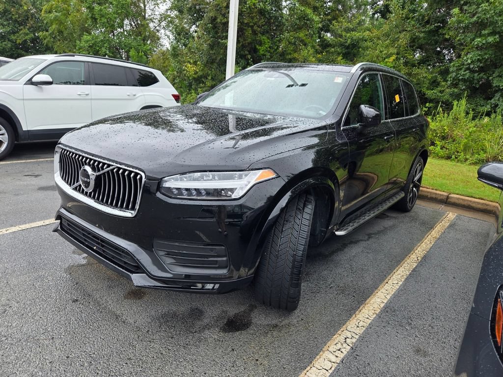 Used 2022 Volvo XC90 T6 Momentum w/ Advanced Package AWD/4WD image 3