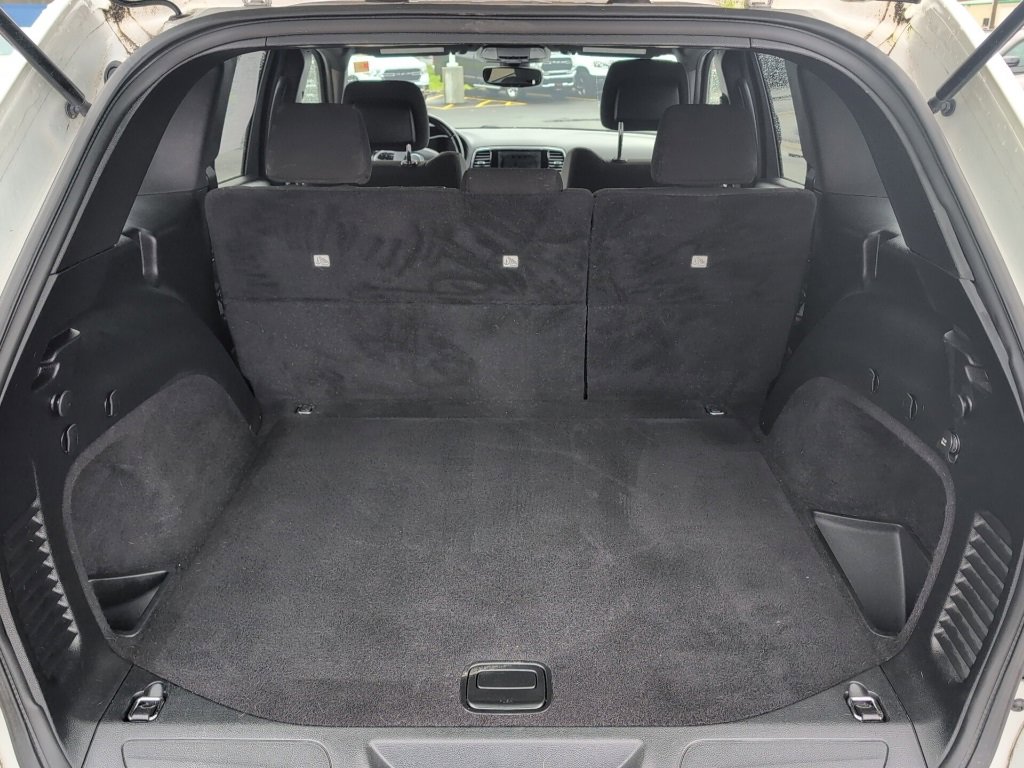 Used 2020 Jeep Grand Cherokee Laredo w/ 18" Wheel & 8.4" Radio Group image 18