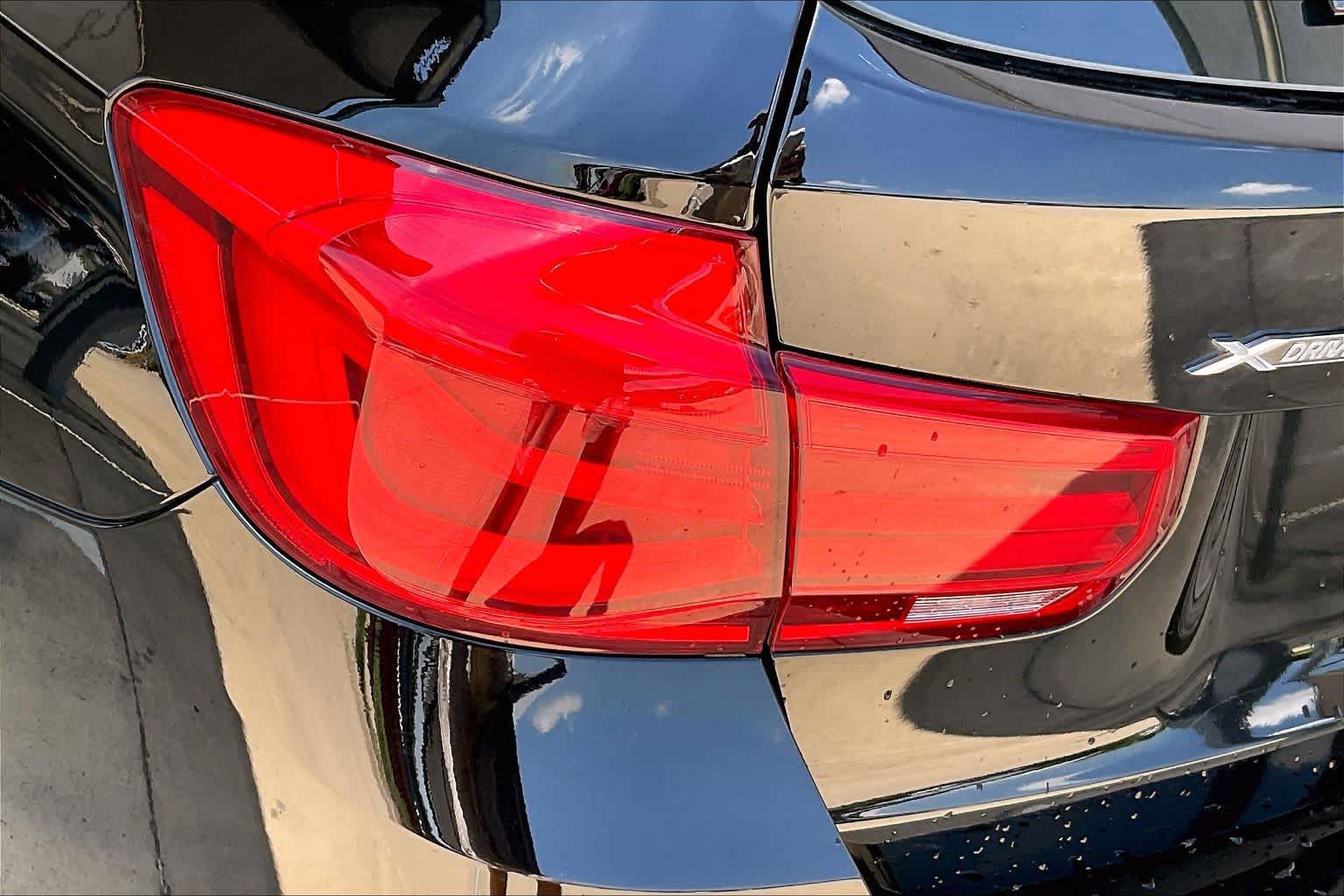 Used 2016 BMW 328i xDrive Wagon AWD/4WD image 28