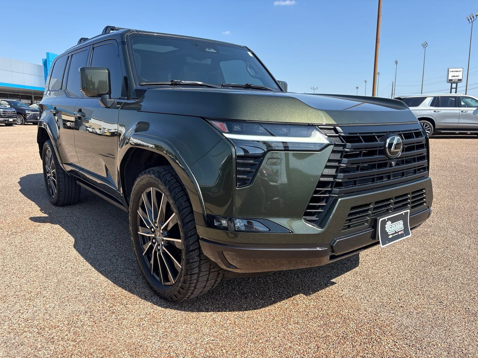 Used 2024 Lexus GX 550 w/ Accessory Package (2T) AWD/4WD image 8