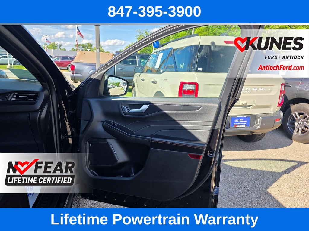 Certified 2025 Ford Escape ST-Line AWD/4WD image 33