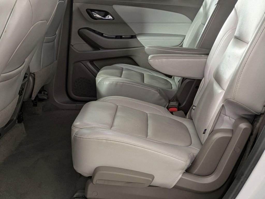 Used 2018 Chevrolet Traverse Premier image 27