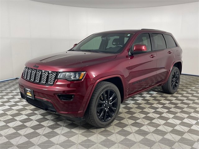 Used 2017 Jeep Grand Cherokee Altitude