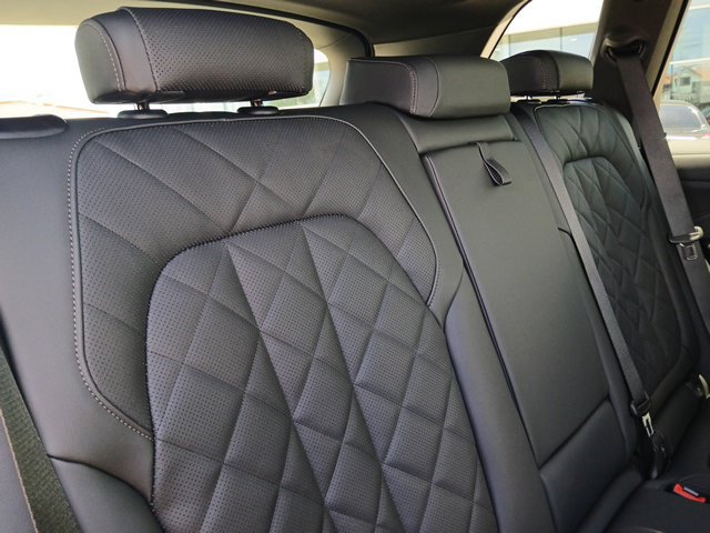 New 2026 BMW X5 sDrive40i w/ Climate Comfort Package RWD image 12
