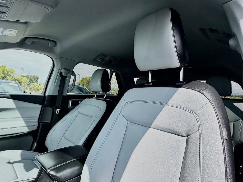 Used 2021 Ford Explorer XLT w/ Equipment Group 202A image 20