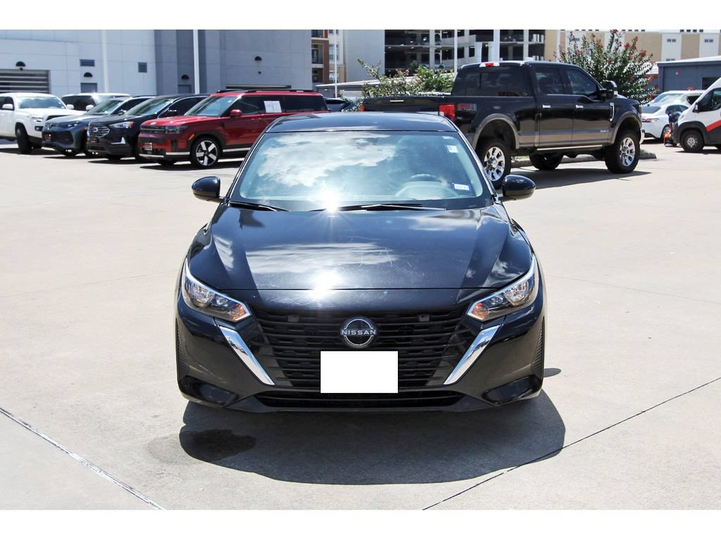 Used 2024 Nissan Sentra SV FWD image 2