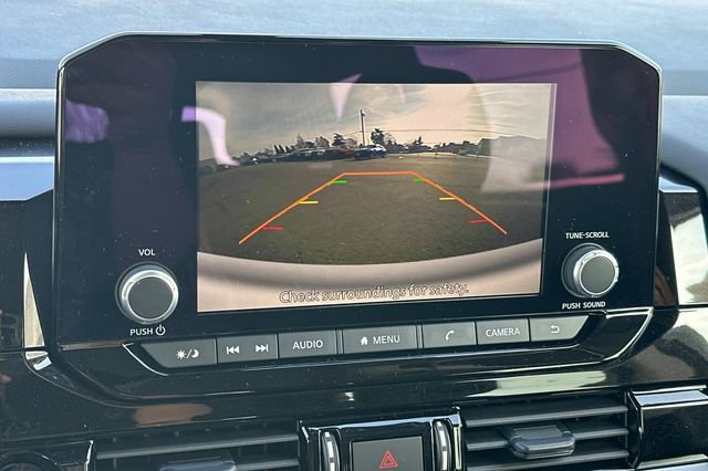 New 2025 Nissan Pathfinder SV image 13