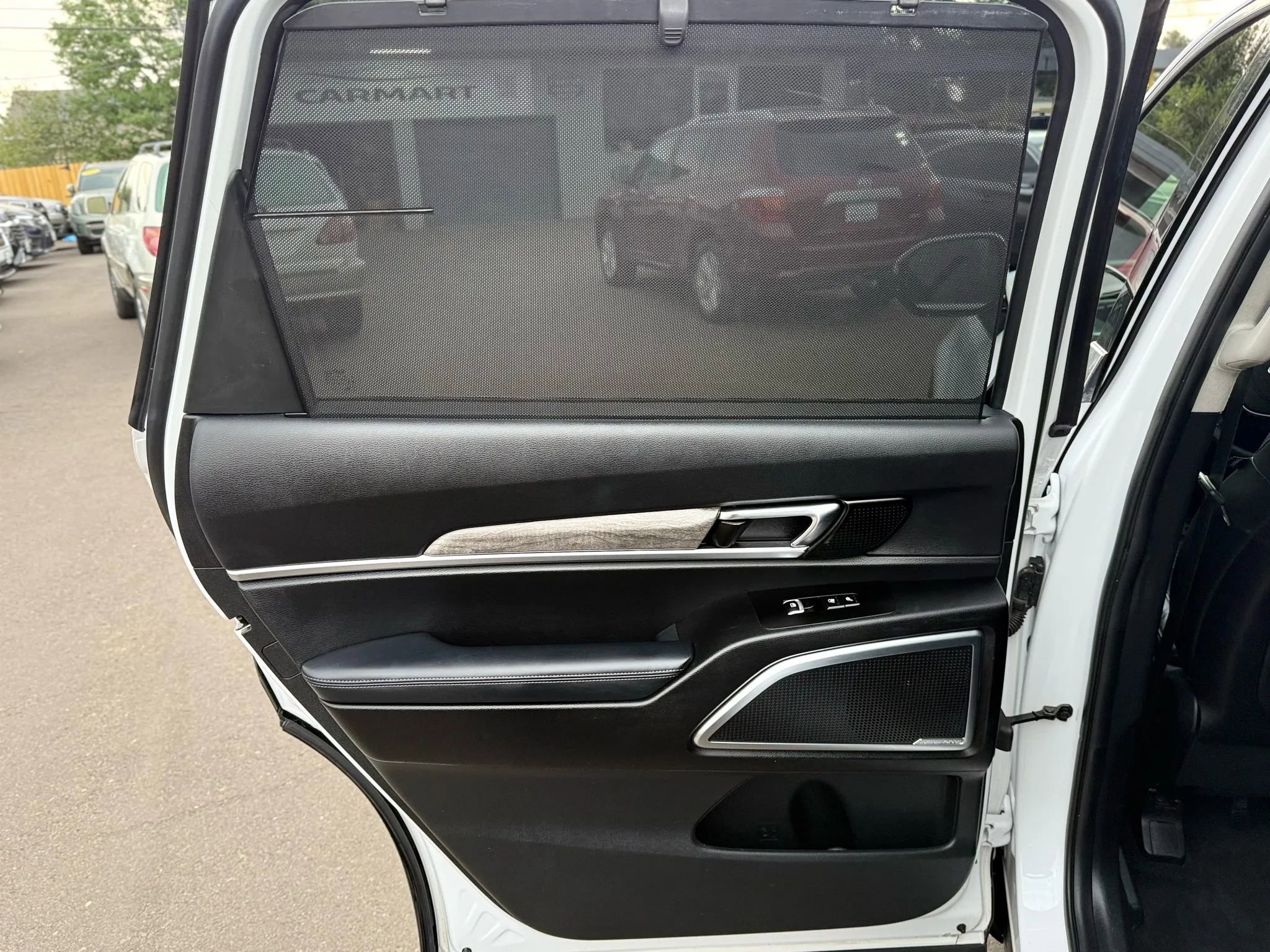 Used 2021 Kia Telluride SX w/ SX Prestige Package image 20