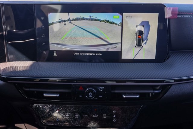 New 2025 Nissan Kicks SR image 28