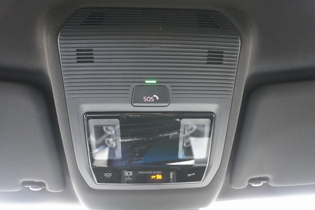 Used 2024 Volkswagen Atlas Cross Sport SE image 16