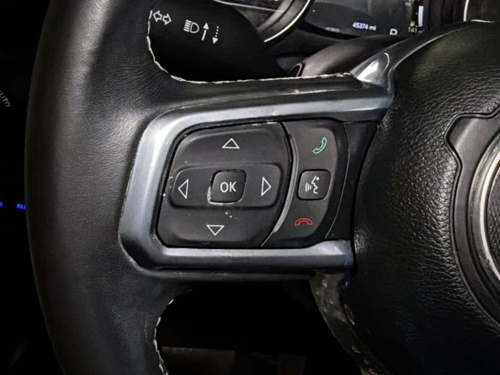 Used 2022 Jeep Wrangler Unlimited Sahara AWD/4WD image 24