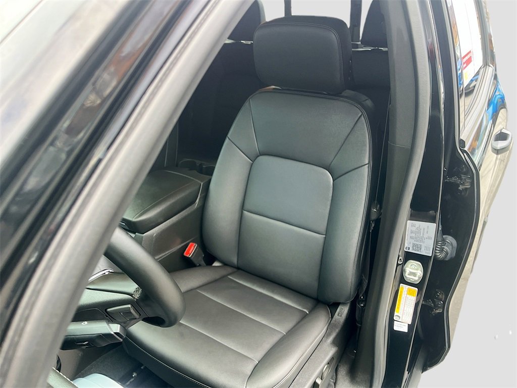 Used 2024 Chevrolet Colorado LT w/ LT Convenience Package III image 20