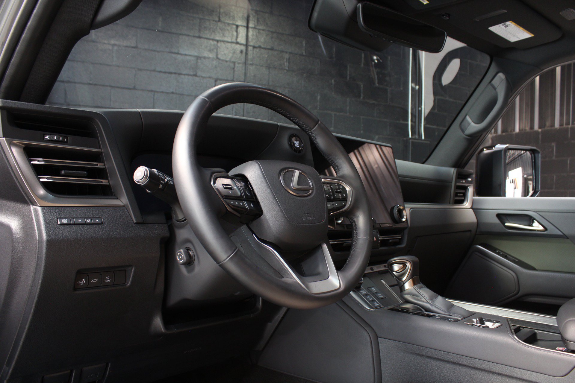 Used 2024 Lexus GX 550 AWD/4WD image 31