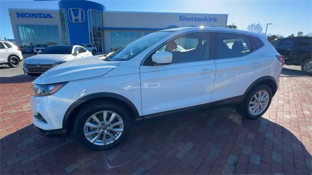 Used 2021 Nissan Rogue Sport S image 6