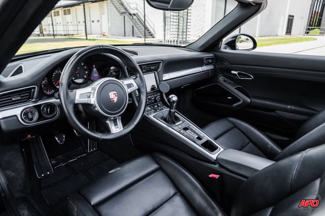 Used 2013 Porsche 911 Carrera RWD image 2