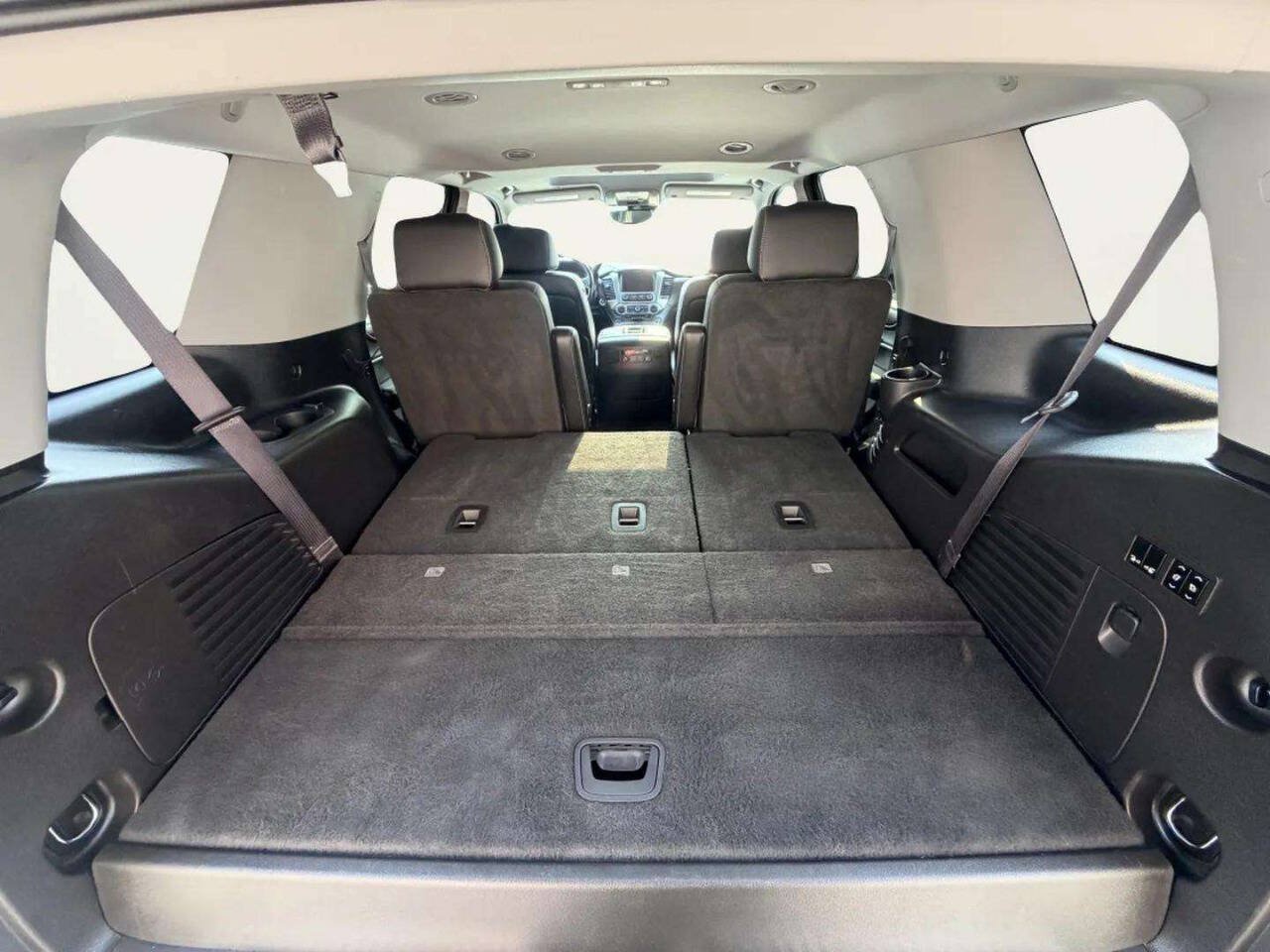 Used 2016 Chevrolet Tahoe LTZ AWD/4WD image 6