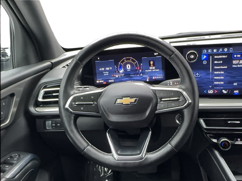 Used 2025 Chevrolet Traverse LT AWD/4WD image 40