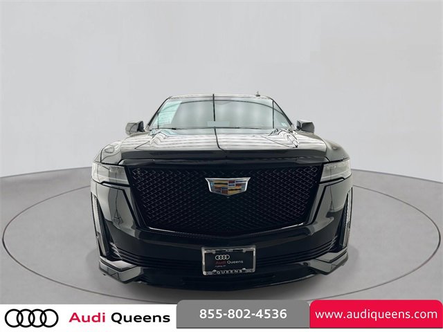 Used 2023 Cadillac Escalade ESV Sport w/ Touring Package image 6
