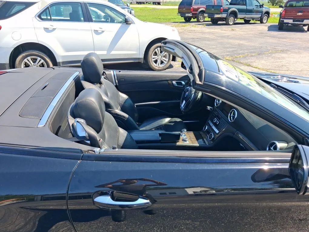 Used 2013 Mercedes-Benz SL 550 w/ Premium Pkg image 35