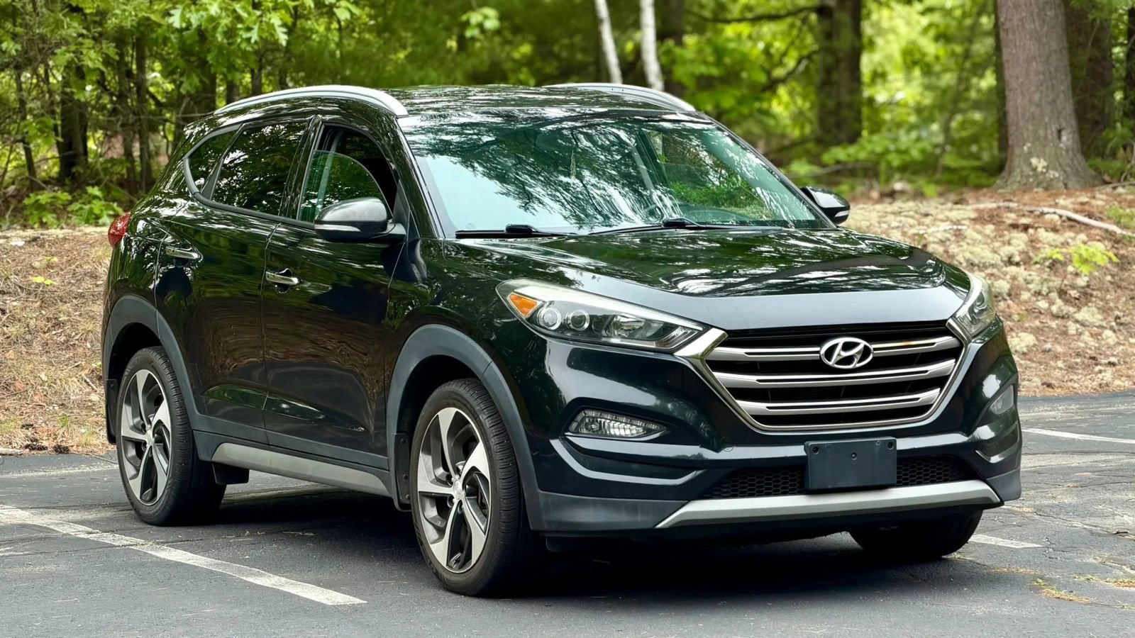 Used 2017 Hyundai Tucson Limited AWD/4WD image 3