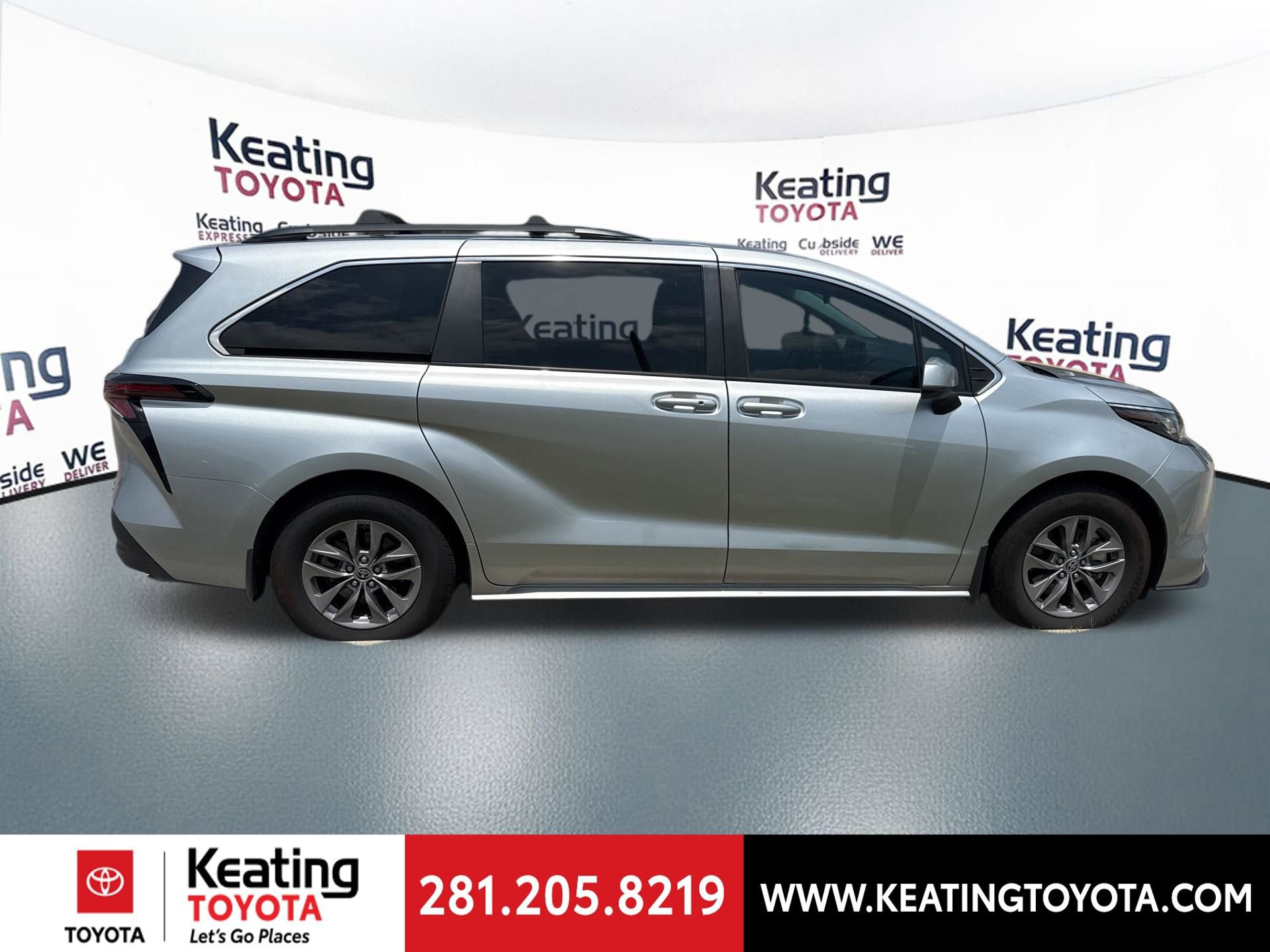 Certified 2023 Toyota Sienna LE FWD image 8