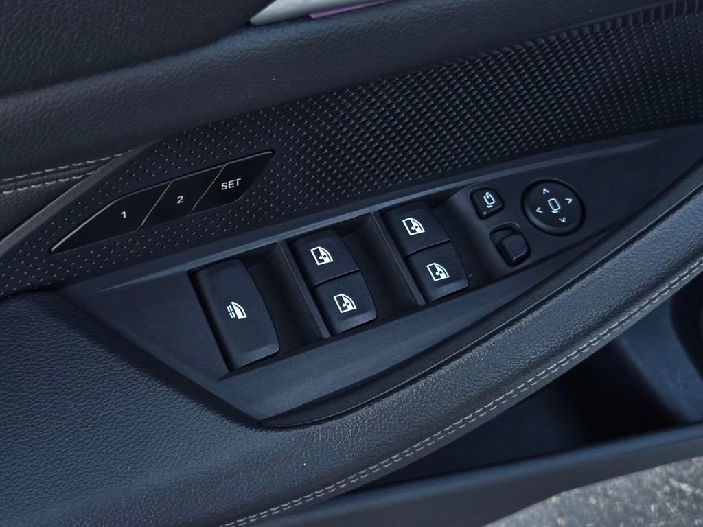 Used 2023 BMW 430i Convertible image 12