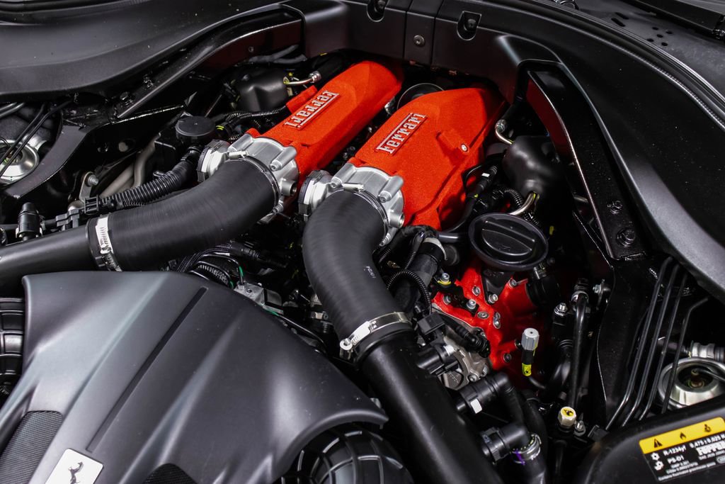 Certified 2025 Ferrari Roma Spider RWD image 61
