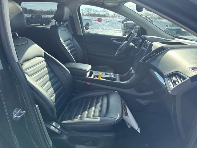 Used 2024 Ford Edge SEL w/ Convenience Package image 16