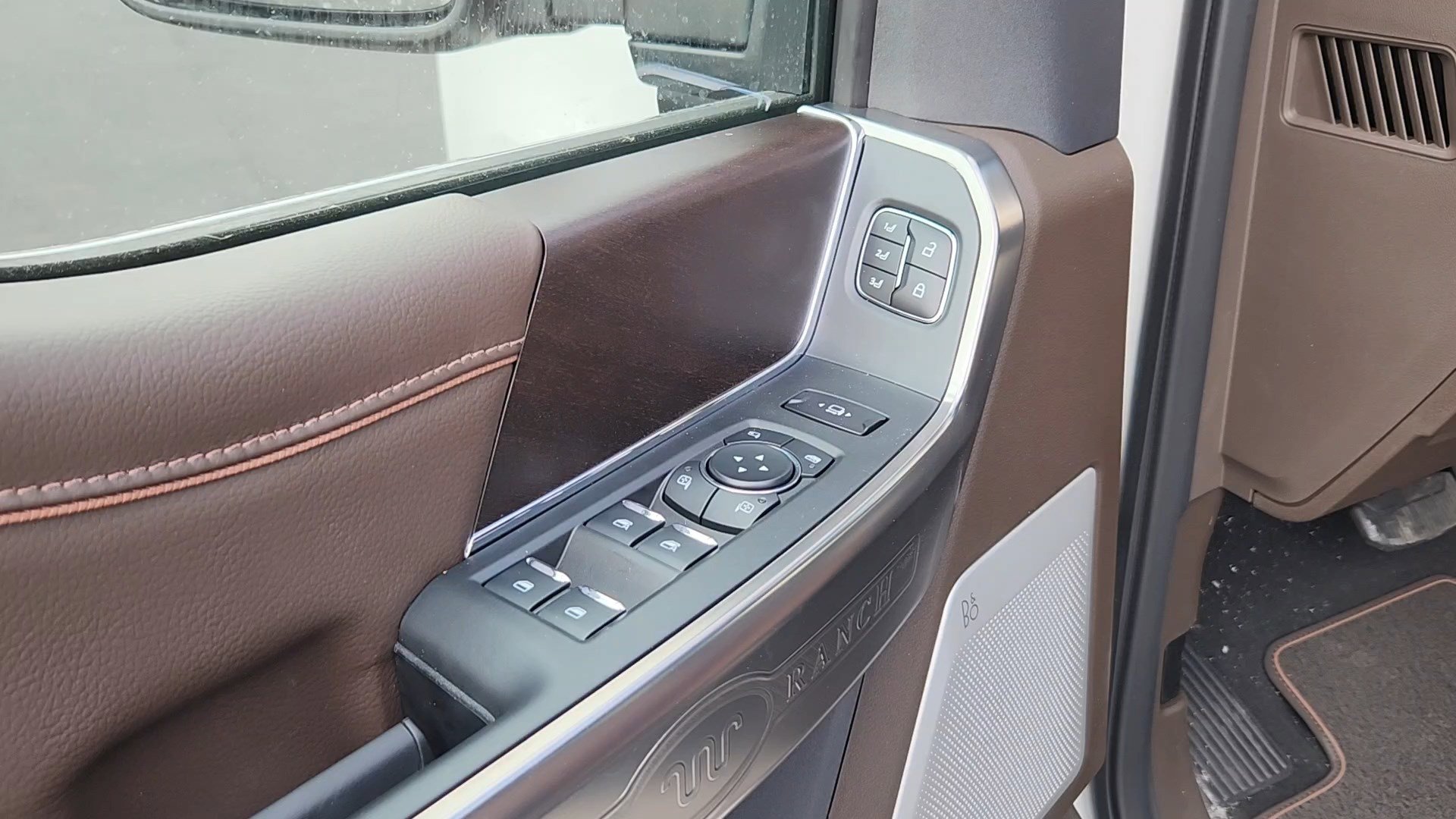 New 2026 Ford F250 King Ranch image 7