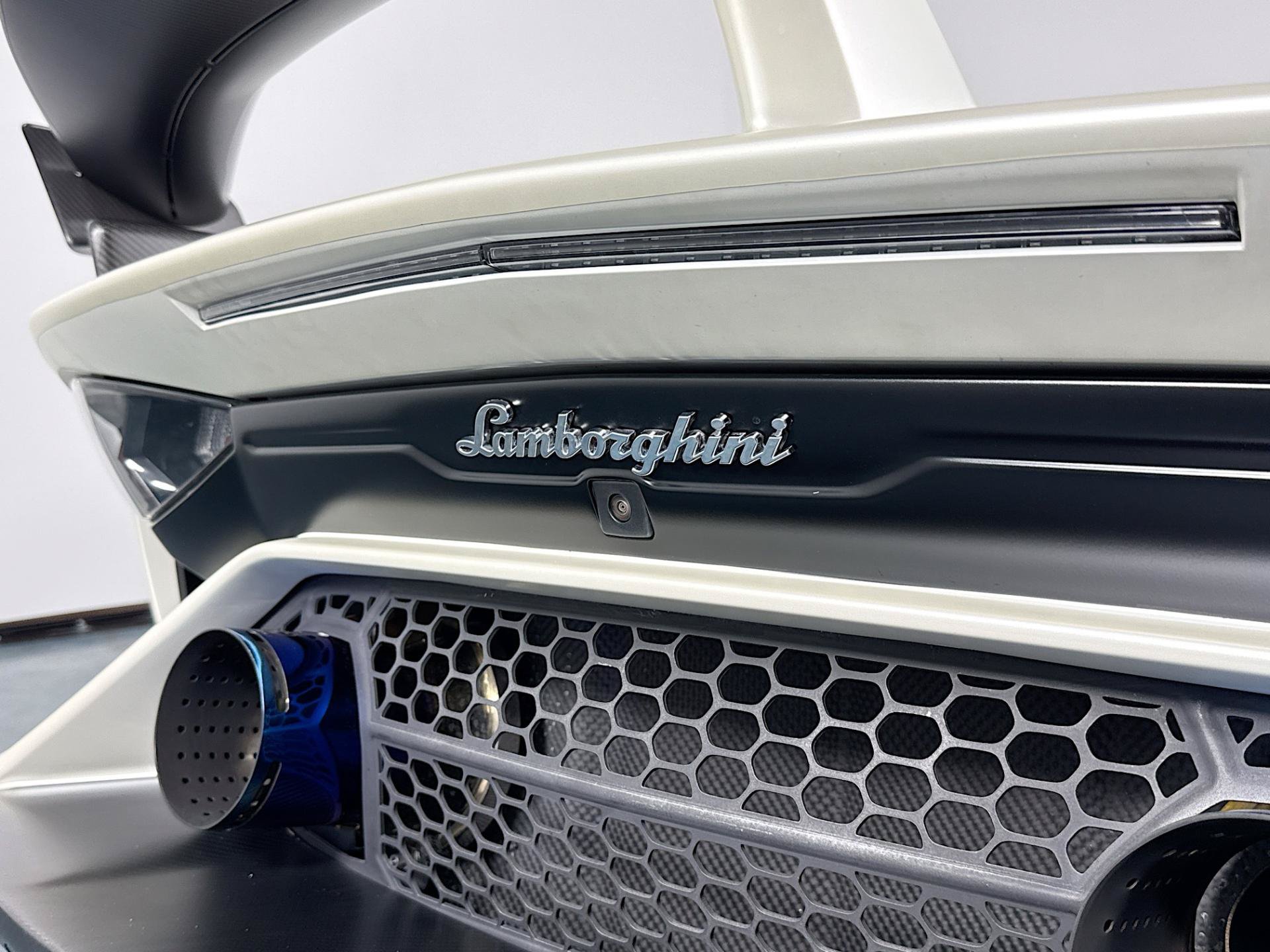 Used 2020 Lamborghini Aventador SVJ AWD/4WD image 86