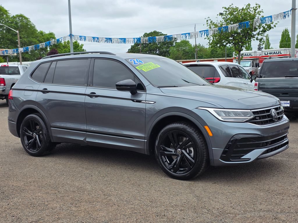 Used 2024 Volkswagen Tiguan SE R-Line FWD image 28