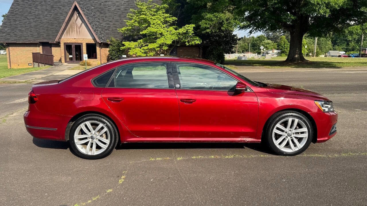 Used 2019 Volkswagen Passat 2.0T Wolfsburg FWD image 9