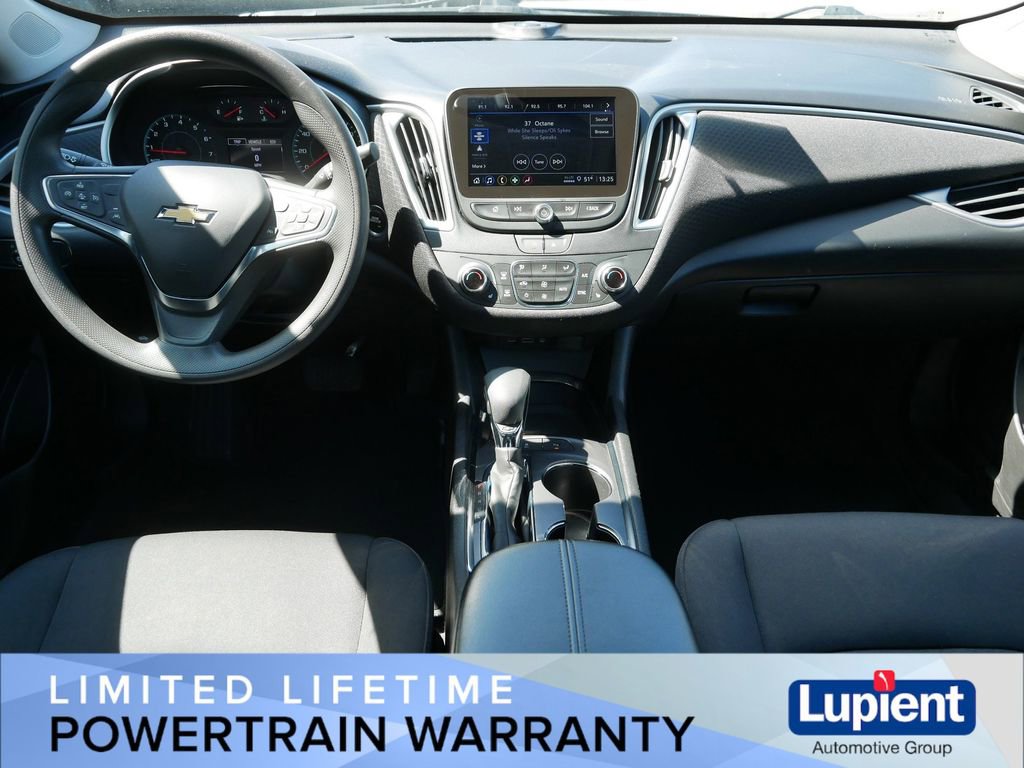 Used 2024 Chevrolet Malibu LT FWD image 18