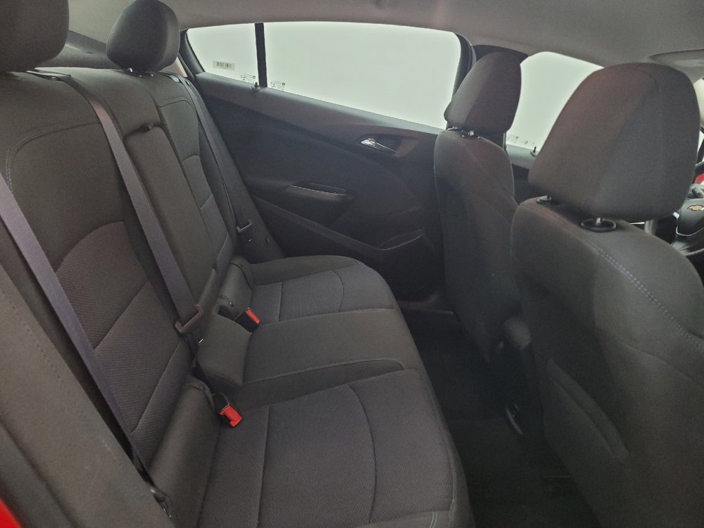 Used 2017 Chevrolet Cruze LT FWD image 19